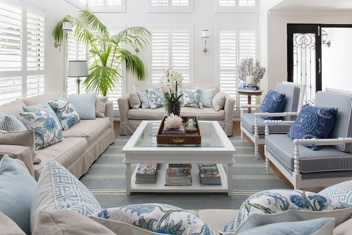 Hamptons Style vs. Coastal Decor: What’s the Difference?
